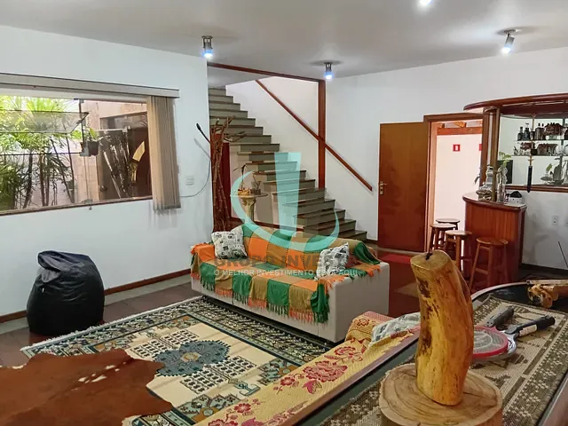 Casa com 528m² 3 quartos e 4 banheiros, à venda, no bairro Vila José Bonifácio em Araraquara