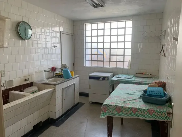 Casa 3 quartos e 2 banheiros, à venda, no bairro Alto da Glória em Curitiba