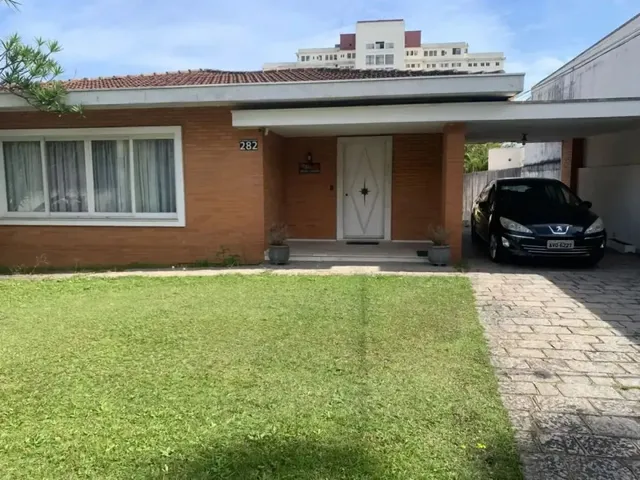 Casa 3 quartos e 2 banheiros, à venda, no bairro Alto da Glória em Curitiba