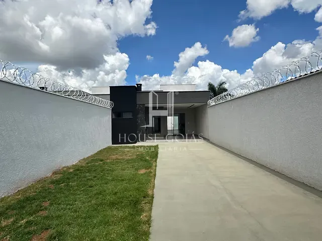 Casa com 180m² 3 quartos e 2 banheiros, à venda, no bairro Parque das Nações em Aparecida de Goiânia