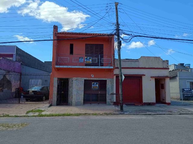 Casa com 150m² 3 quartos e 3 banheiros, à venda, no bairro Fragata em Pelotas