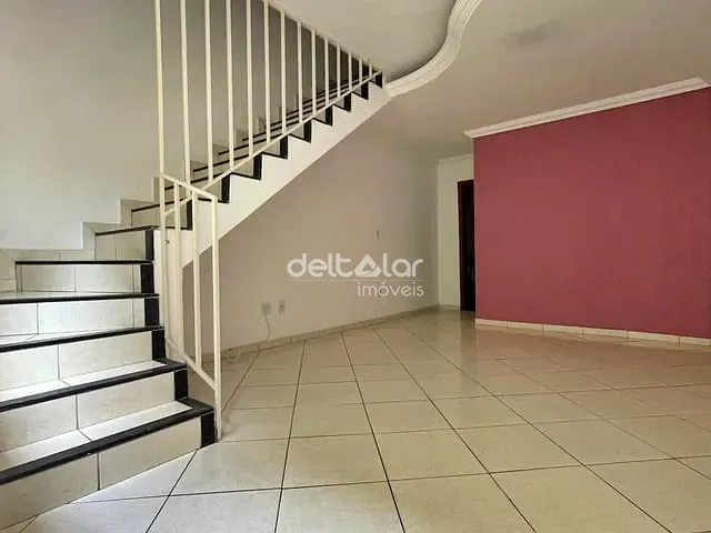 Casa com 70m² 2 quartos e 2 banheiros, à venda, no bairro Céu Azul em Belo Horizonte