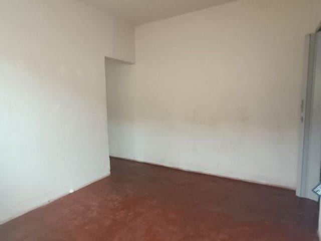 Casa com 250m² 1 quarto e 1 banheiro, para alugar, no bairro Vila Xavier em Birigüi