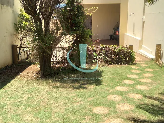 Casa com 300m² 4 quartos e 3 banheiros, à venda, no bairro Centro em Araraquara