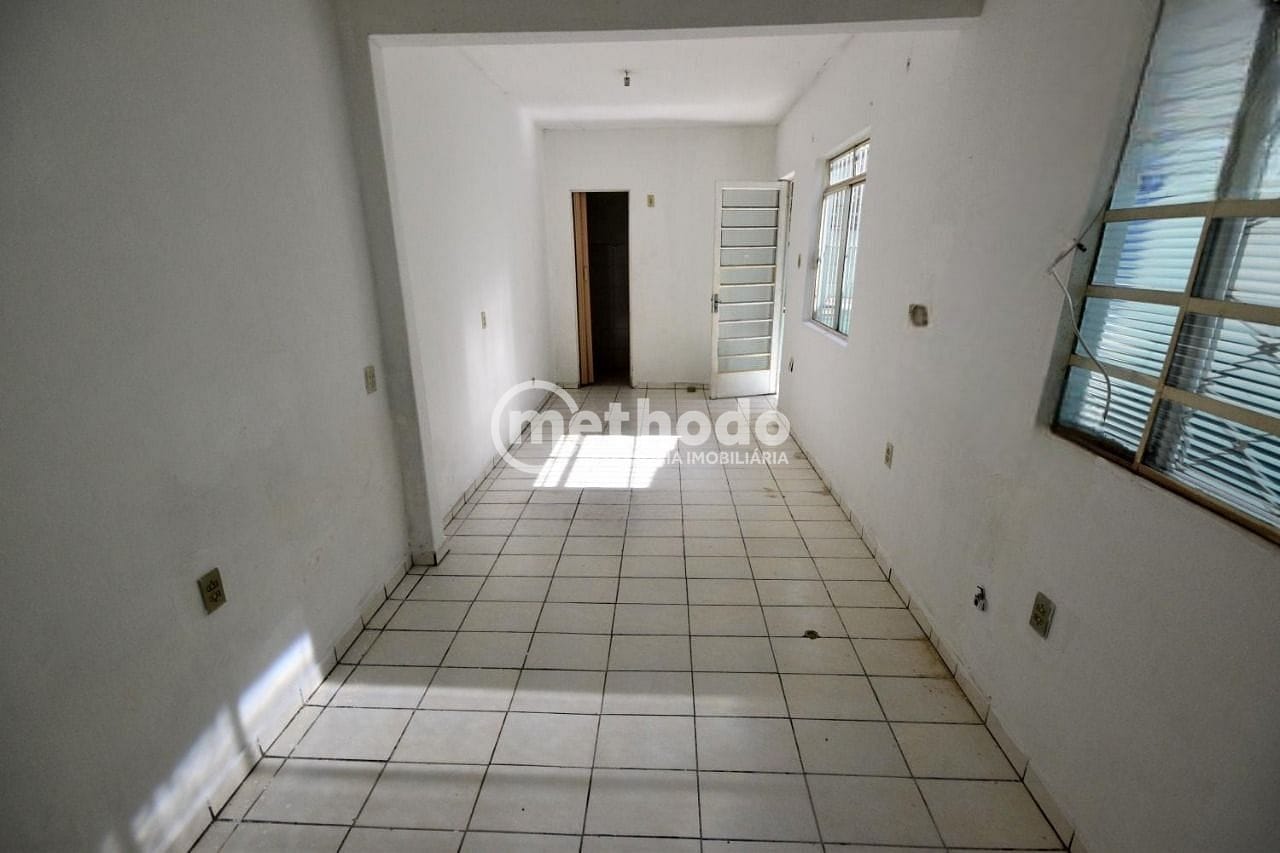 Casa, 5 quartos, 250 m² - Foto 2