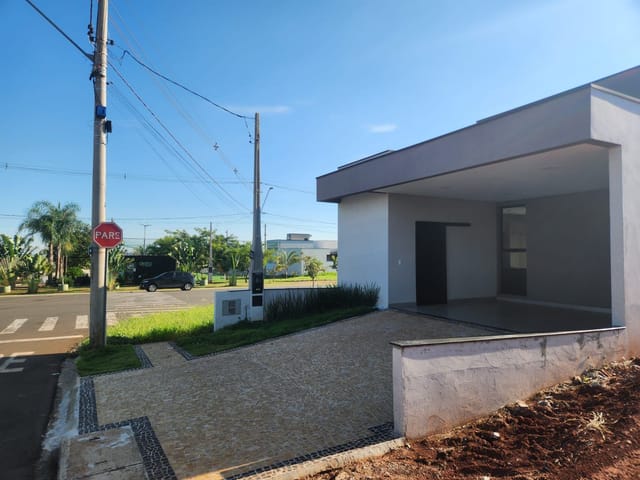 Casa 3 quartos e 4 banheiros, à venda, no bairro São Bento em Paulínia