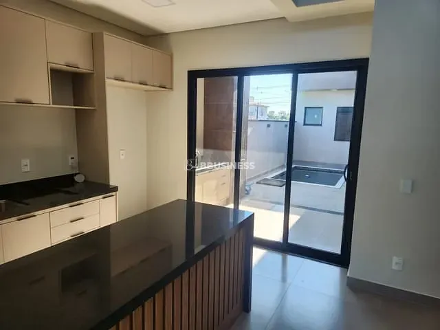 Casa 3 quartos e 4 banheiros, à venda, no bairro São Bento em Paulínia