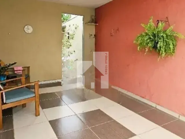 Casa com 200m² 3 quartos e 2 banheiros, à venda, no bairro Jardim Pacaembu em Jundiaí