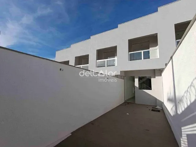 Casa com 75m² 2 quartos e 3 banheiros, à venda, no bairro Floramar em Belo Horizonte