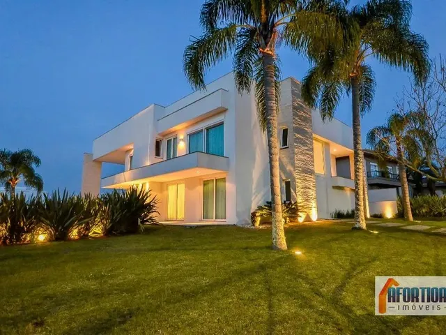 Casa com 1480m² 4 quartos e 7 banheiros, à venda, no bairro Alphaville Graciosa em Pinhais