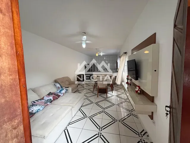 Casa com 222m² 2 quartos e 2 banheiros, à venda, no bairro Maranduba em Ubatuba