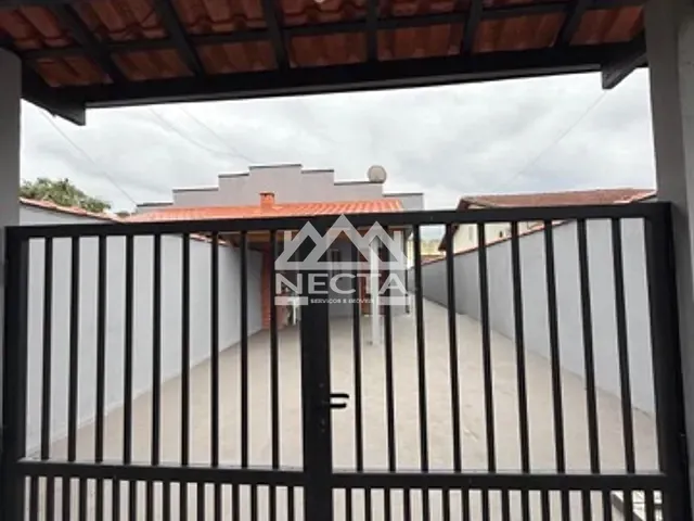 Casa com 222m² 2 quartos e 2 banheiros, à venda, no bairro Maranduba em Ubatuba