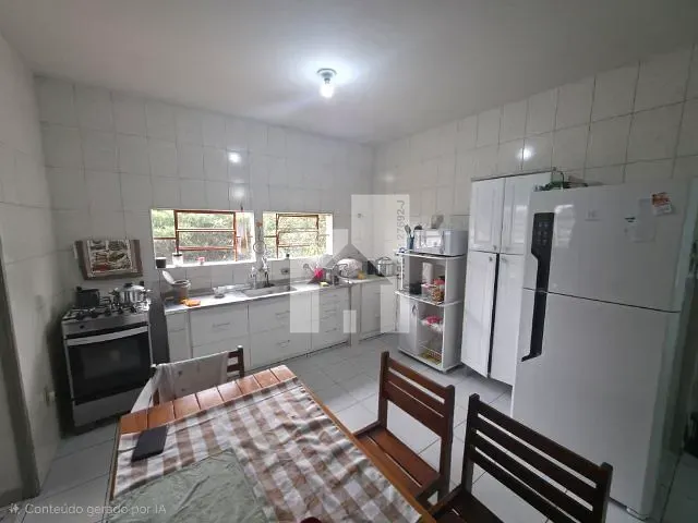 Casa com 600m² 4 quartos e 3 banheiros, à venda, no bairro Jardim Quintas das Videiras em Jundiaí