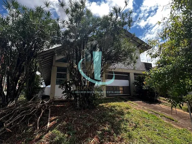 Casa com 387m², à venda, no bairro Centro em Araraquara