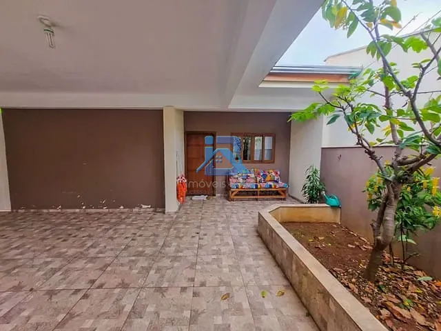 Casa com 250m² 3 quartos e 1 banheiro, à venda, no bairro Loteamento Itatiba Park em Itatiba