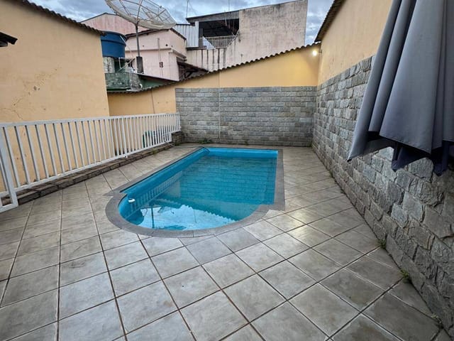 Casa 3 quartos e 3 banheiros, à venda, no bairro Amaro Lanari em Coronel Fabriciano
