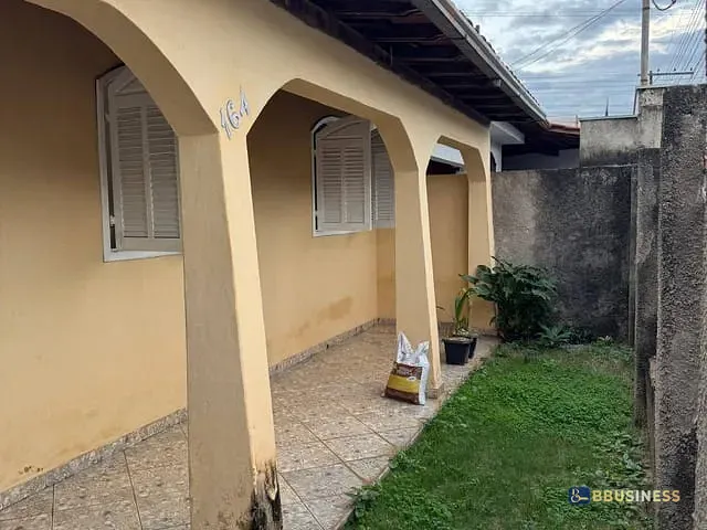 Casa 3 quartos e 3 banheiros, à venda, no bairro Amaro Lanari em Coronel Fabriciano