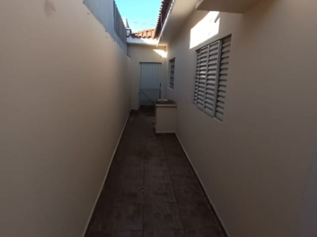 Casa com 300m² 2 quartos e 1 banheiro, à venda, no bairro Bosque da Saúde em Birigüi