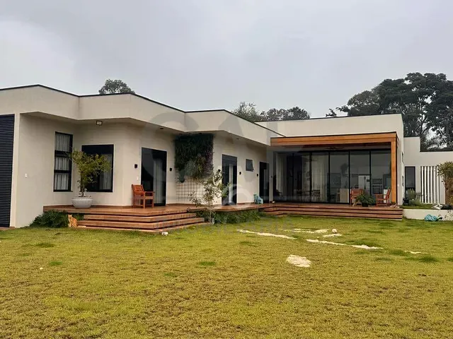 Casa com 1050m² 3 quartos e 3 banheiros, à venda, no bairro Chácara São José em Jaguariúna