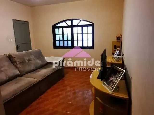Casa com 223m² 2 quartos e 2 banheiros, à venda, no bairro Vila Dirce em São José Dos Campos