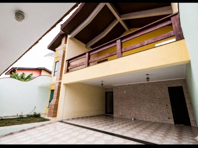 Casa 3 quartos e 4 banheiros, à venda, no bairro Jardim Bertanha em Sorocaba