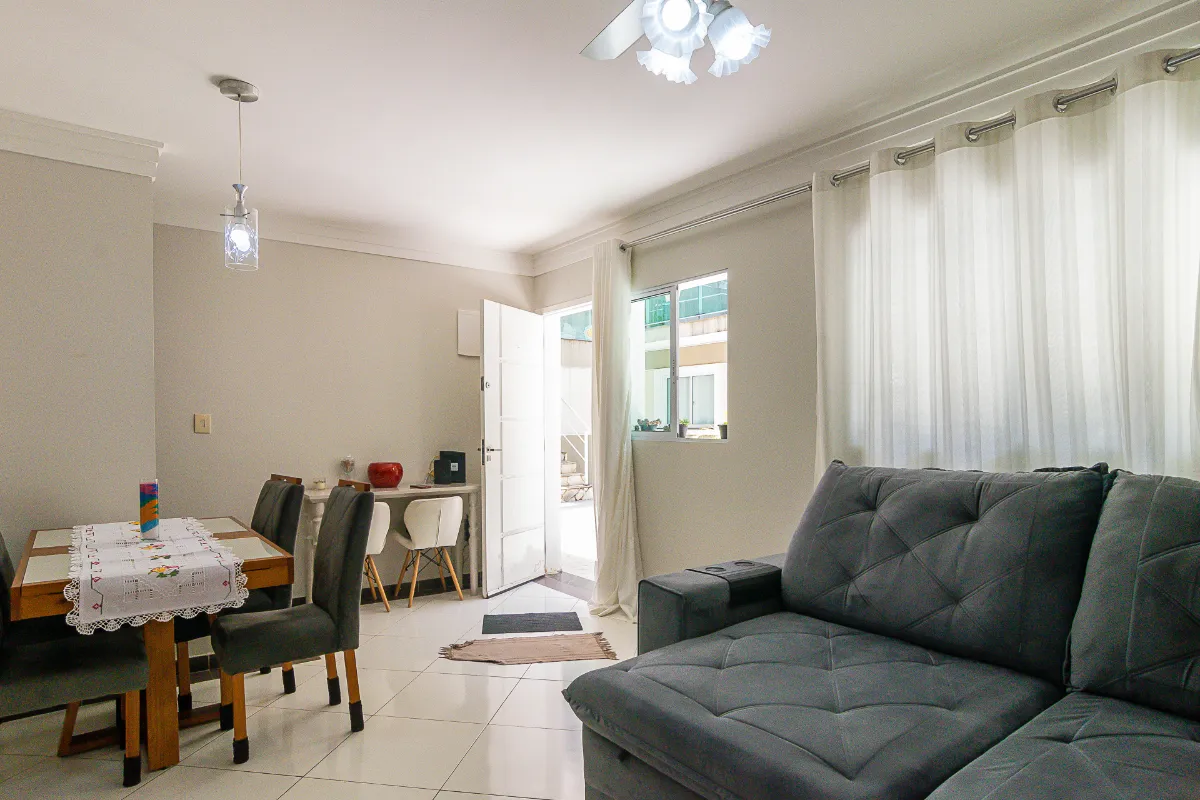 Casa no condomínio Condomínio Residencial Rafaela para venda com 3 quartos, sendo 1 suíte, 71m²