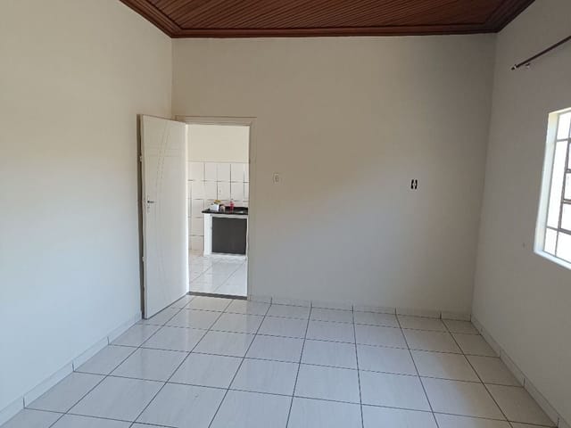 Casa para alugar, no bairro Centro em Birigüi