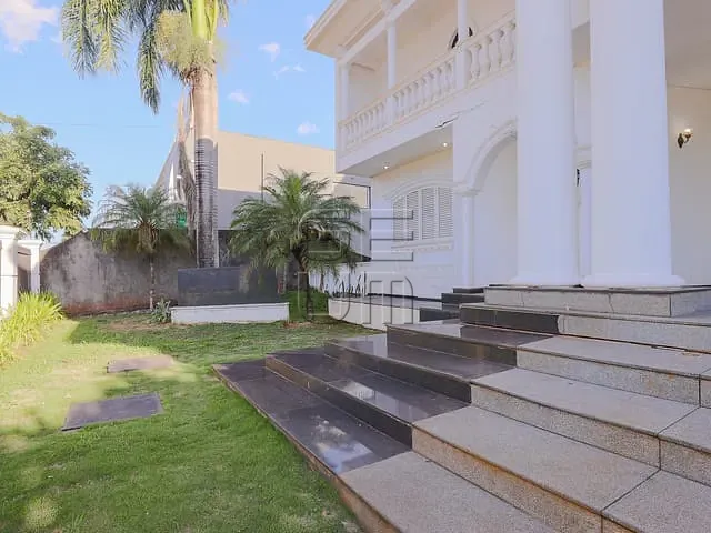 Casa com 1010m², para alugar, no bairro Santos Dumont  em Londrina