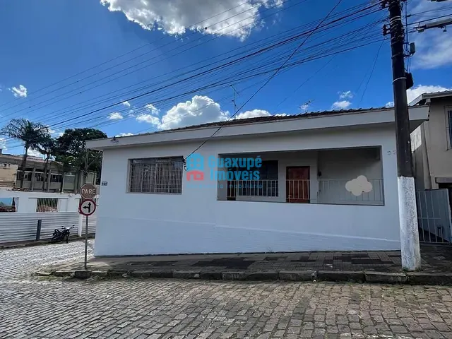 Casa com 250m² 2 quartos e 1 banheiro, para alugar, no bairro Centro em Guaxupé