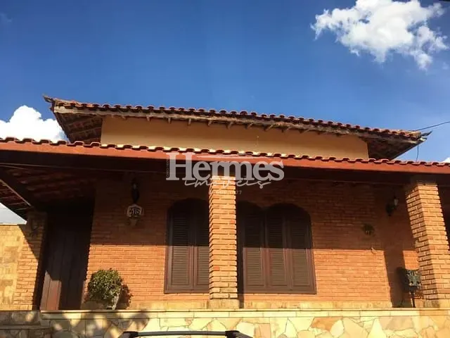 Casa com 373m² 3 quartos e 2 banheiros, à venda, no bairro Jardim do Lago em Campinas