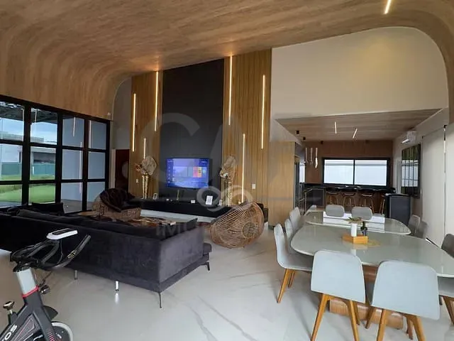 Casa 4 quartos e 5 banheiros, à venda ou para alugar, no bairro tamboré em Jaguariúna