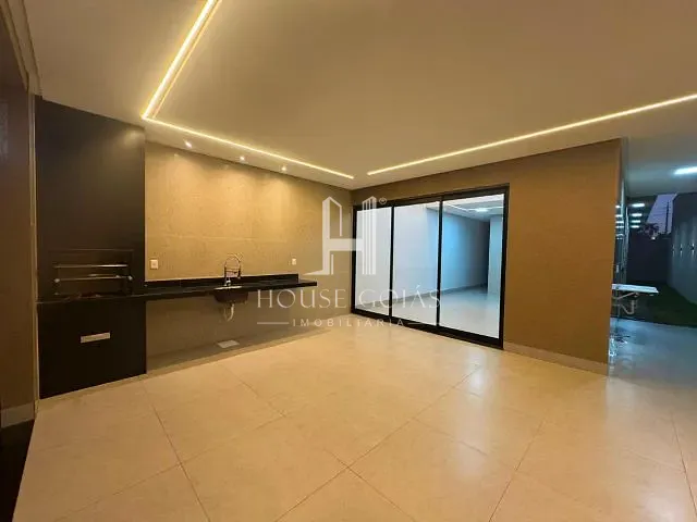Casa com 182m² 3 quartos e 2 banheiros, à venda, no bairro Goiânia Park Sul em Aparecida de Goiânia