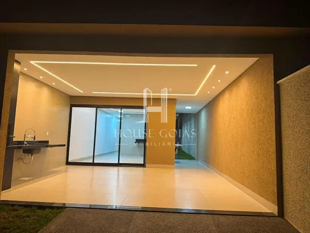 Casa com 182m² 3 quartos e 2 banheiros, à venda, no bairro Goiânia Park Sul em Aparecida de Goiânia