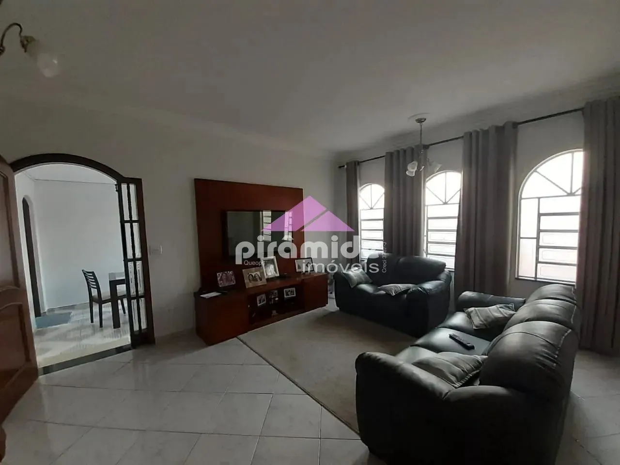 Casa, 1 quarto, 144 m² - Foto 1