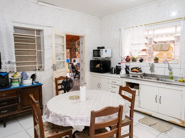 Casa 3 quartos e 4 banheiros, à venda, no bairro Centro em Pelotas
