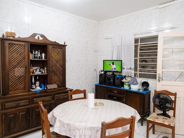 Casa 3 quartos e 4 banheiros, à venda, no bairro Centro em Pelotas