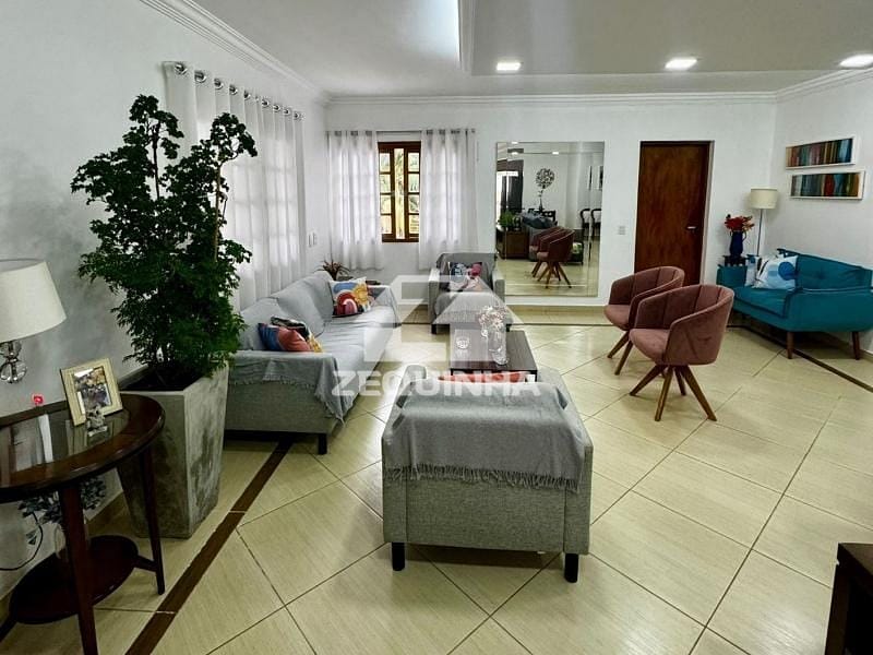 Casa à venda com 4 quartos, 369m² - Foto 10