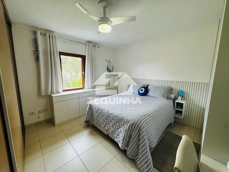 Casa à venda com 4 quartos, 369m² - Foto 12