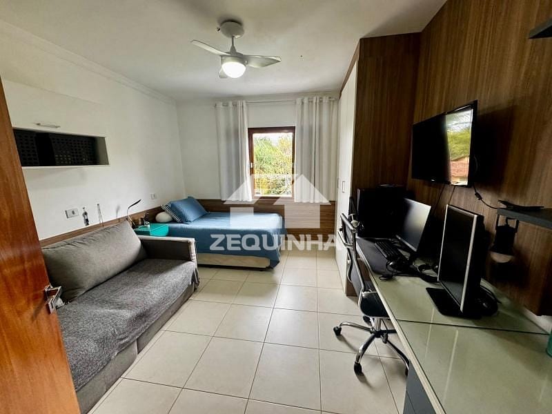Casa à venda com 4 quartos, 369m² - Foto 14