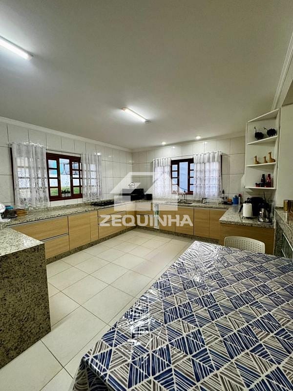 Casa à venda com 4 quartos, 369m² - Foto 15