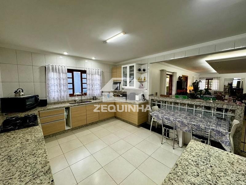 Casa à venda com 4 quartos, 369m² - Foto 20