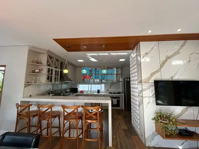 Casa com 920m² 3 quartos e 2 banheiros, à venda, no bairro Jardim Nova Guaxupé em Guaxupé