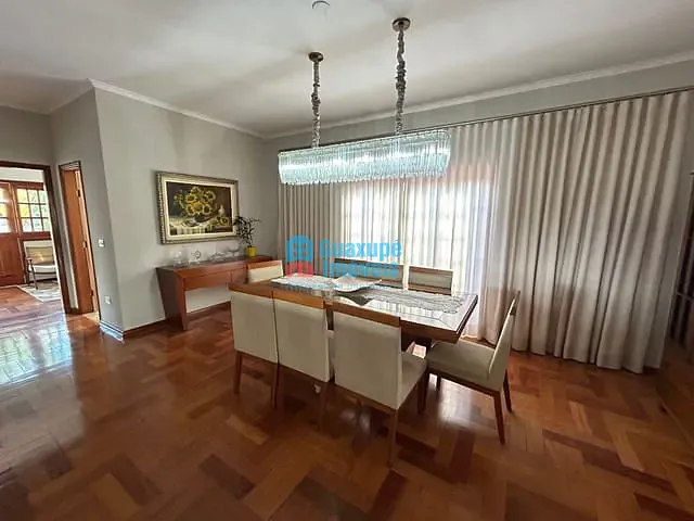 Casa com 920m² 3 quartos e 2 banheiros, à venda, no bairro Jardim Nova Guaxupé em Guaxupé