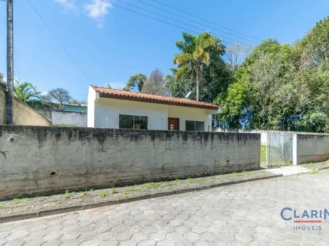 Casa 2 quartos e 1 banheiro, à venda, no bairro JARDIM ITAQUI em Campo Largo