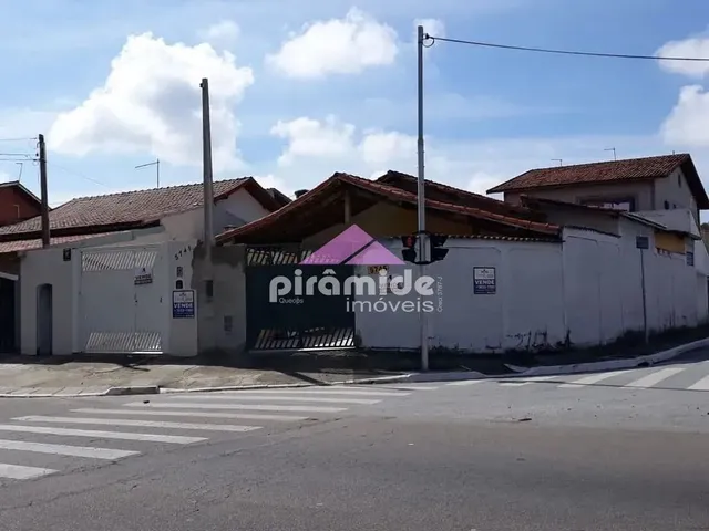 Casa com 283m² 4 quartos e 4 banheiros, à venda, no bairro Bosque dos Eucaliptos em São José Dos Campos