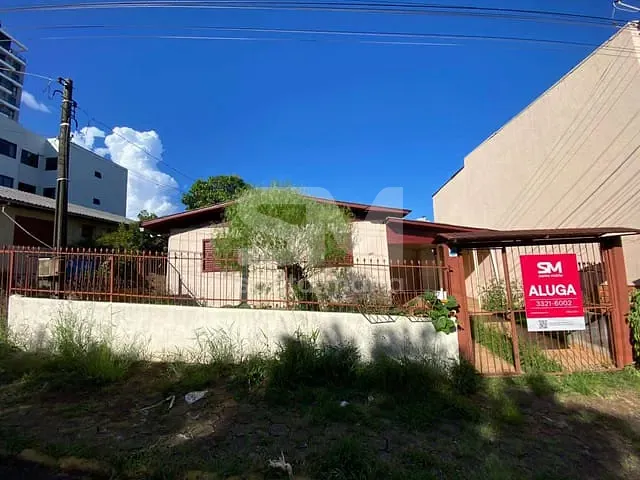 Casa 3 quartos e 1 banheiro, para alugar, no bairro Presidente Médici em Chapecó