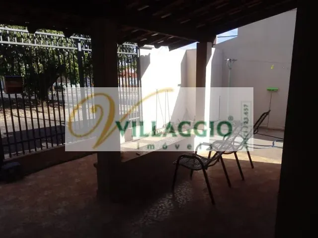 Casa com 200m² 3 quartos e 2 banheiros, à venda, no bairro Conjunto Habitacional São José do Rio Preto em São José do Rio Preto