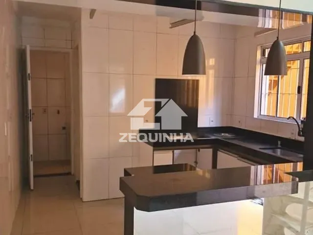 Casa com 75m² 3 quartos e 3 banheiros, à venda, no bairro Quitaúna em Osasco