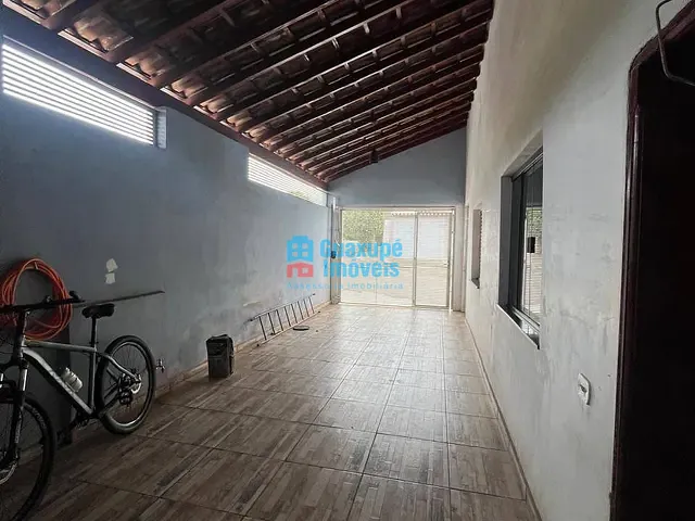 Casa com 250m² 3 quartos e 1 banheiro, à venda, no bairro Bela Vista em Guaxupé