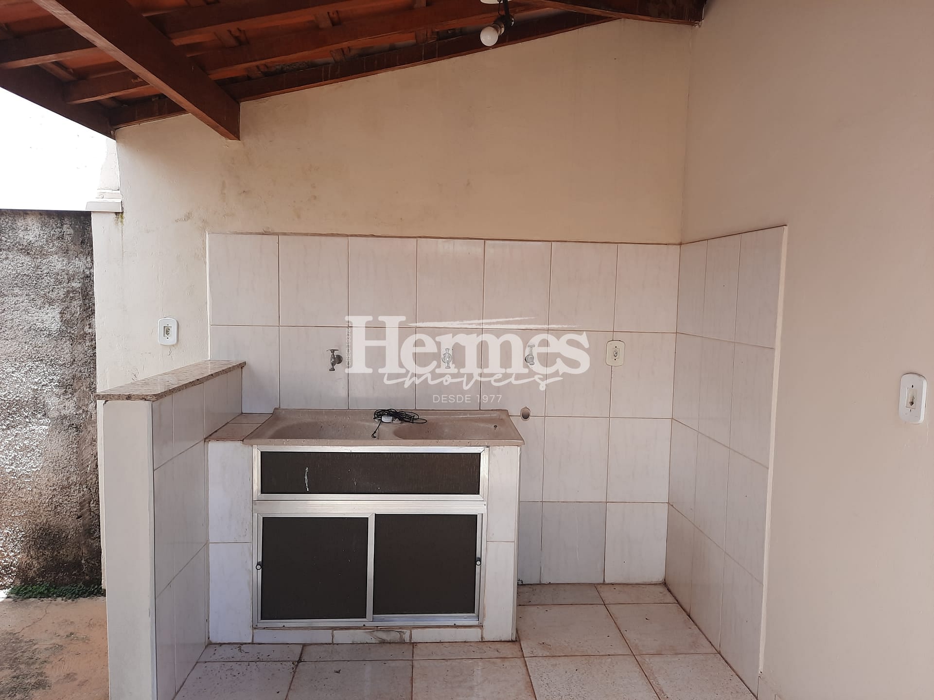 Casa à venda com 3 quartos, 110m² - Foto 13